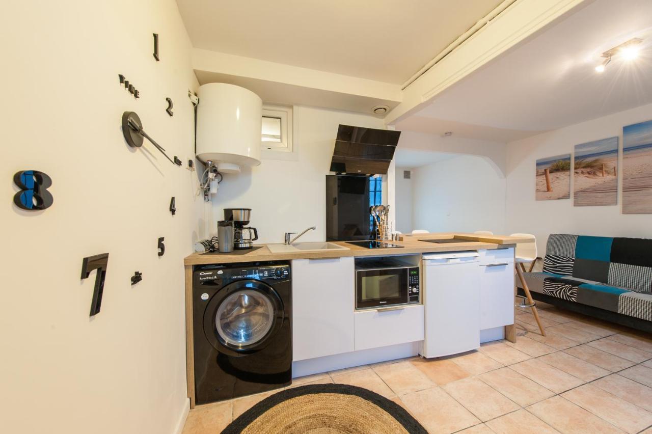 Beautiful Renovated Studio With View- Old Hyères Exteriör bild