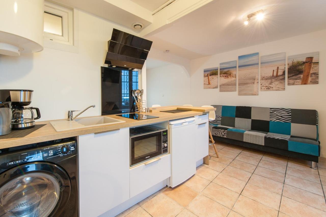 Beautiful Renovated Studio With View- Old Hyères Exteriör bild